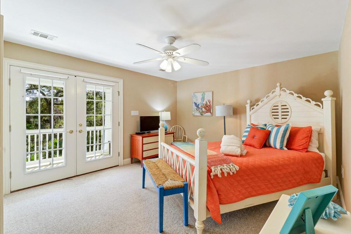 6 Bd 4 And One Half Bath Family Friendly Beach Home With Heated Pool Just A Block To The Beach Hilton Head Island Exterior photo