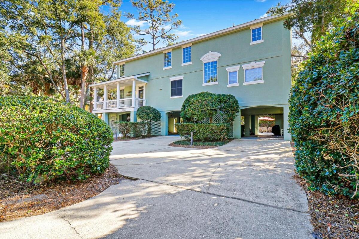 6 Bd 4 And One Half Bath Family Friendly Beach Home With Heated Pool Just A Block To The Beach Hilton Head Island Exterior photo